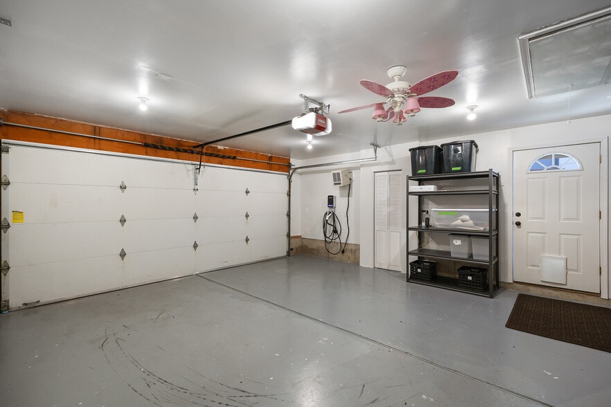 Building Photo - 4014 SE 199th Ave