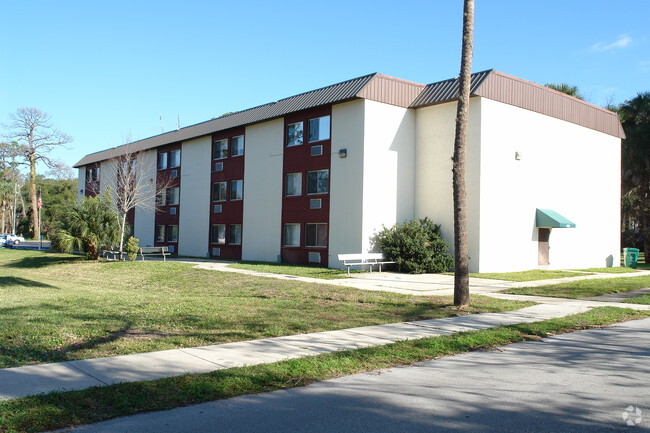 Primary Photo - Ormond Shores Apartments