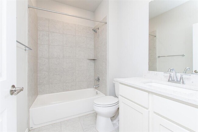 Building Photo - 121 Lafitte Dr