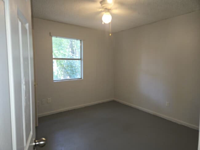 Building Photo - 2120 Railroad St