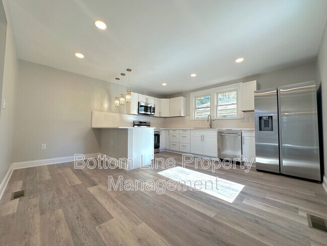 Building Photo - 51 Ashlyn Dr SE