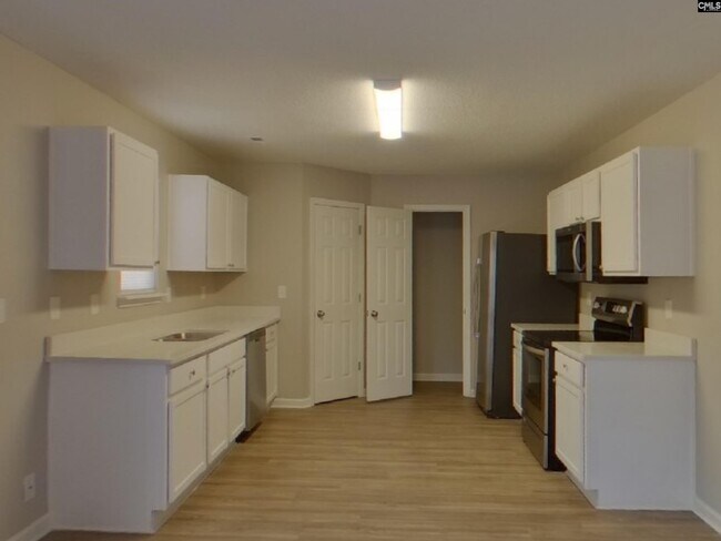 Building Photo - 136 Katrina Ct