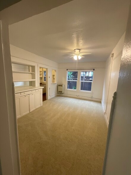 Building Photo - 33 Horizon Ave