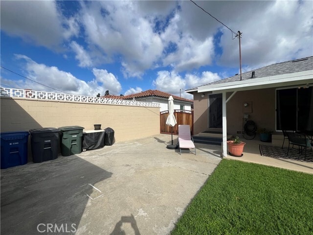 Building Photo - 6142 Harvey Way