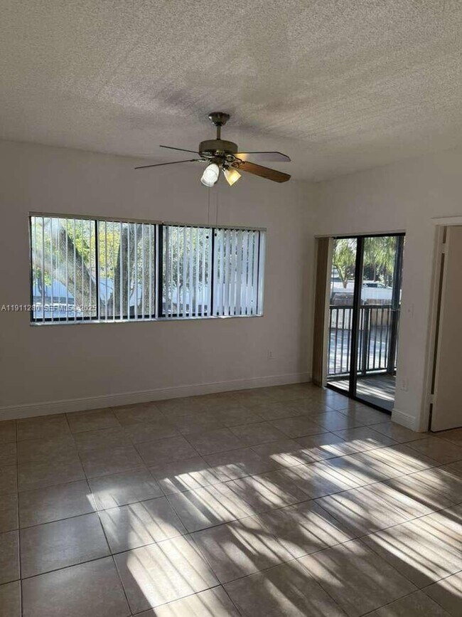 Building Photo - 2445 SW 18th Terrace