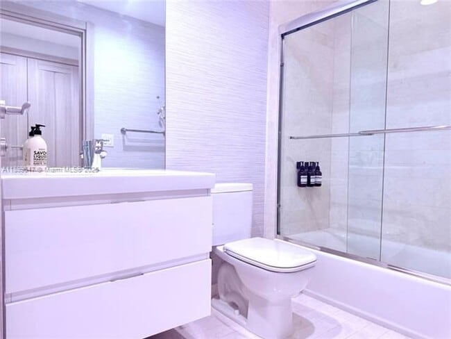 Building Photo - 17111 Biscayne Blvd