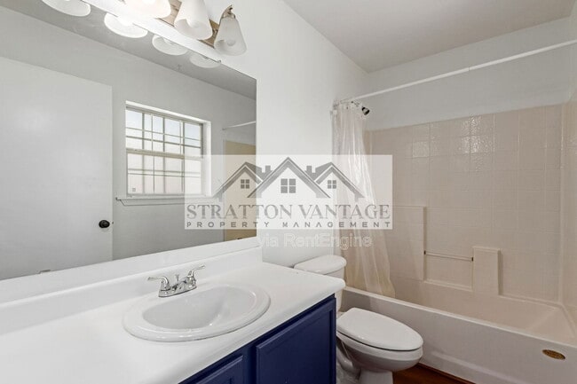 Building Photo - 125 S 56th St