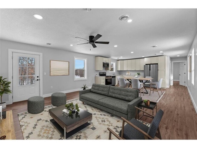 Building Photo - 1768 US-8