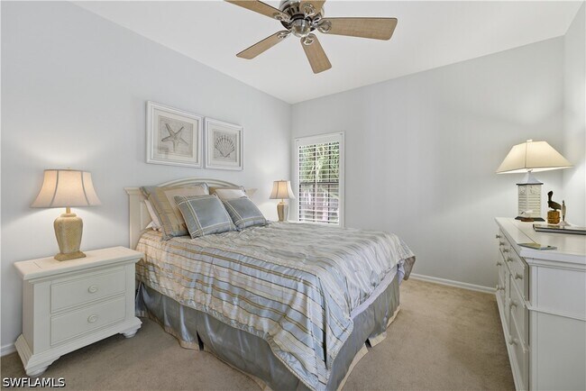 Building Photo - 27038 Oakwood Lake Dr