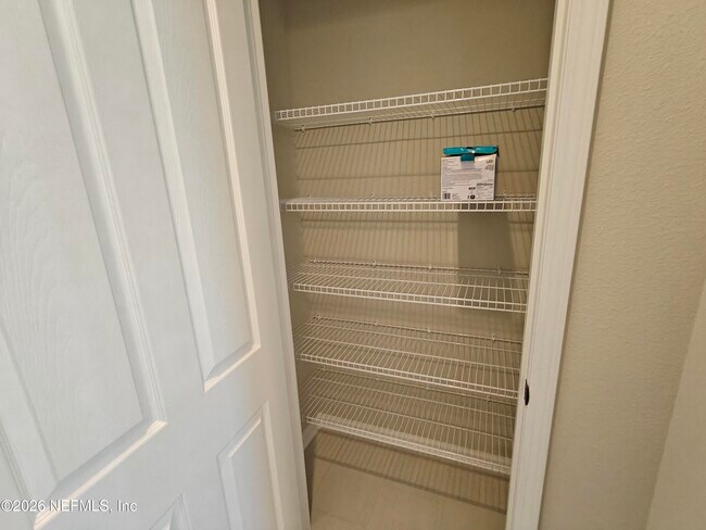 Building Photo - 1876 Amberly Dr