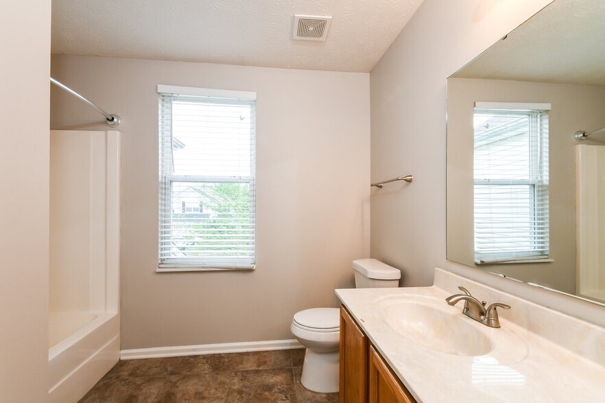 Building Photo - 11615 Signet Ln