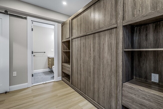 Building Photo - 67 Broad St