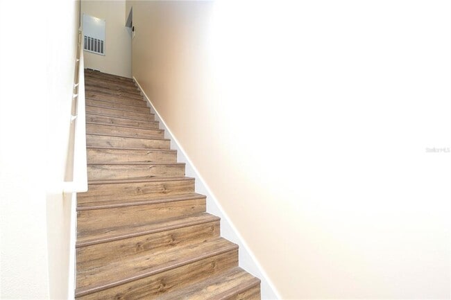 Building Photo - 14214 Fredricksburg Dr