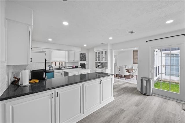 Building Photo - 3925 Greenhills Ct