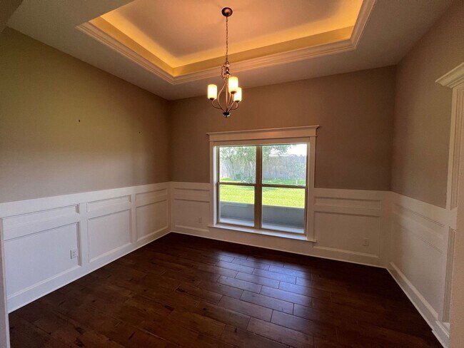 Building Photo - 5148 Sandy Shores Dr