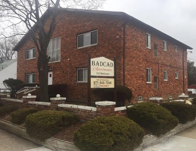 Primary Photo - 15800 Hubbell Ave