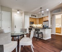 Building Photo - 800 Town and Country Blvd