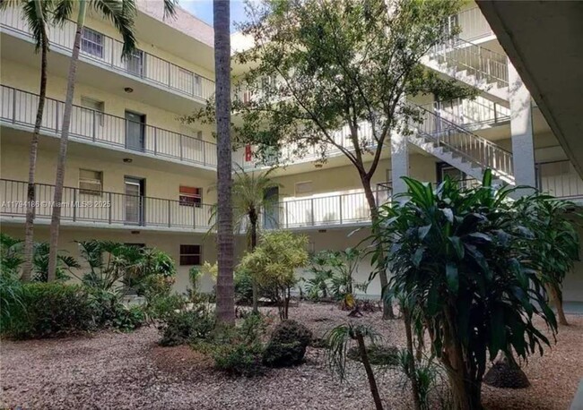Building Photo - 1830 SW 81st Ave