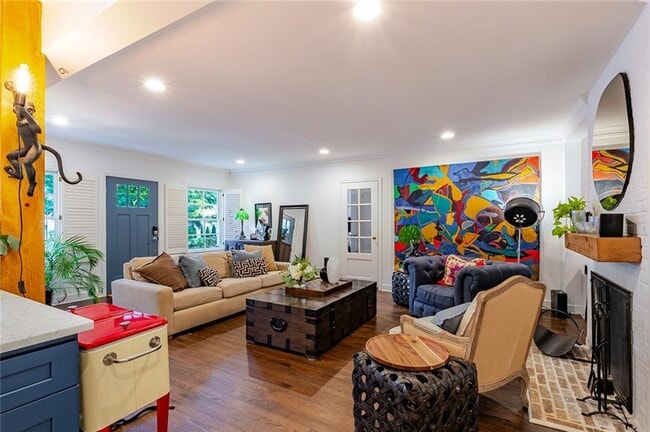 Building Photo - 4006 N Stratford Rd NE