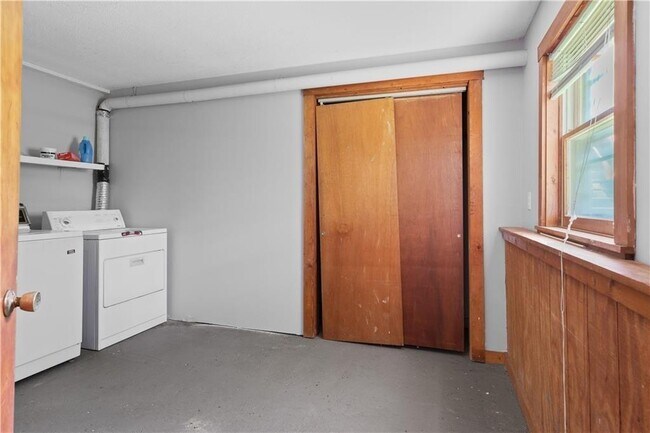 Building Photo - 32 Prince Henry Ave