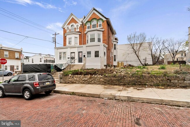 Building Photo - 5237 McKean Ave