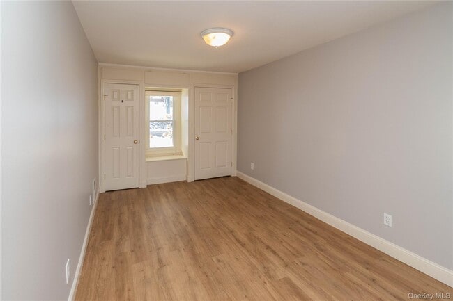 Building Photo - 35 Hudson Terrace