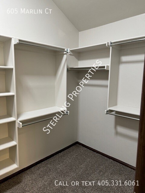 Building Photo - 605 Marlin Ct