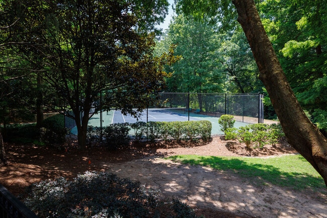 Building Photo - 1111 Westchester Ridge NE