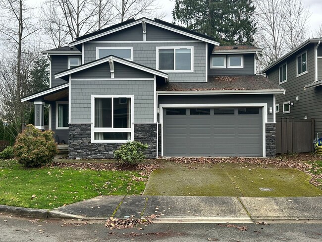 Primary Photo - 5 Bd / 4 Ba Kirkland Home