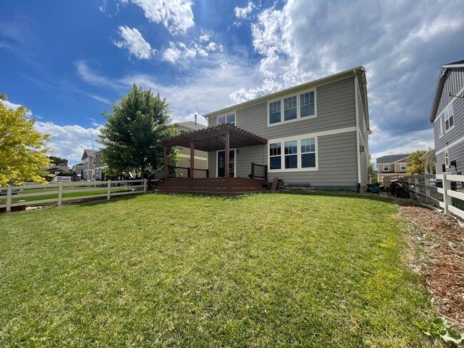 Building Photo - Luxurious 3 Bedroom 2.5 Bathroom House in ...