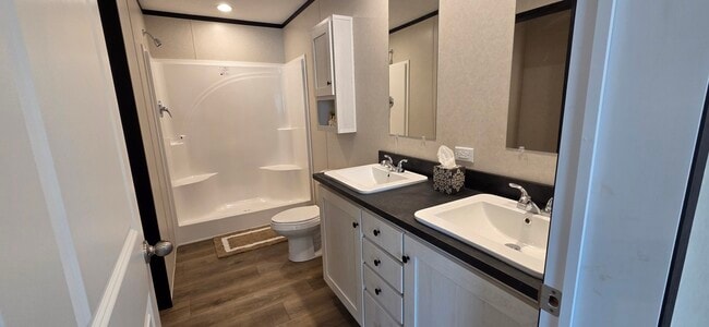 Building Photo - 9761 Marina Cir