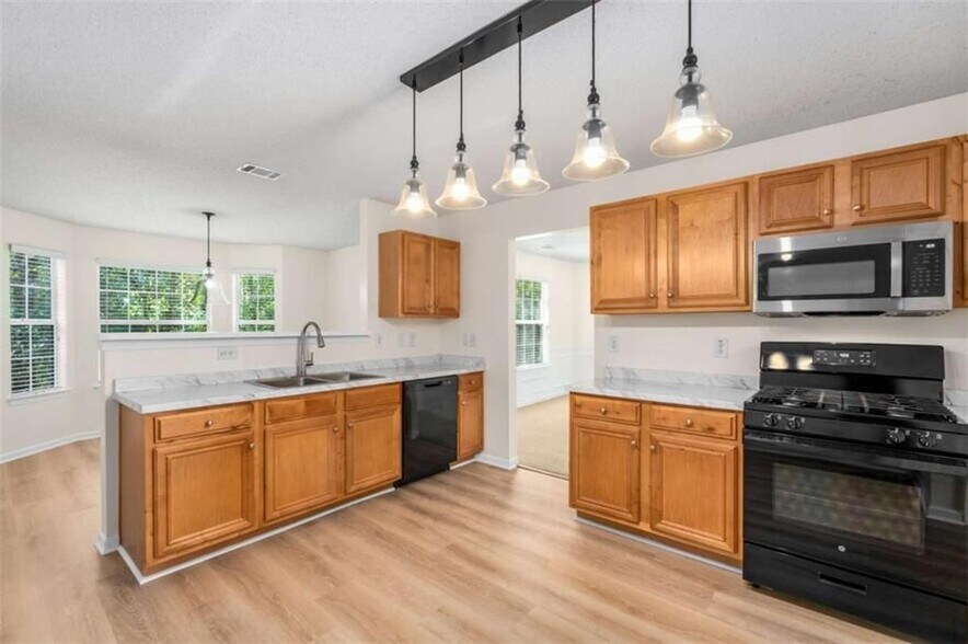 Building Photo - 4849 Lilly Stem Dr