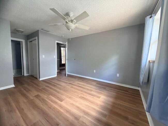 Building Photo - 8381 NW 28th Pl