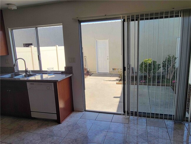Building Photo - 4761 Guadalajara Way
