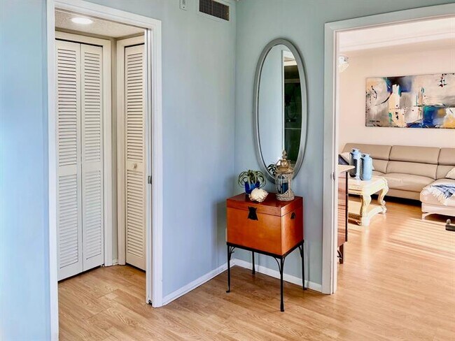 Building Photo - 3010 N Course Dr