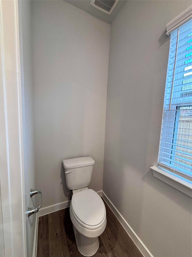 Building Photo - 32506 Timber Point Dr