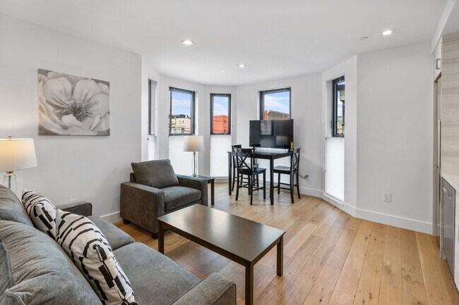 Building Photo - 761 Minna St