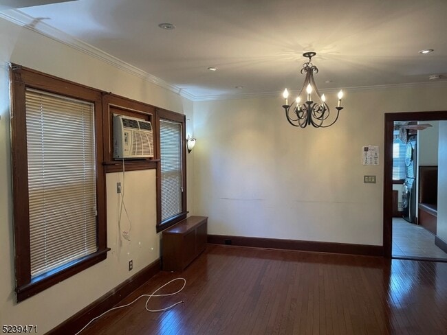 Building Photo - 184 N Bridge St