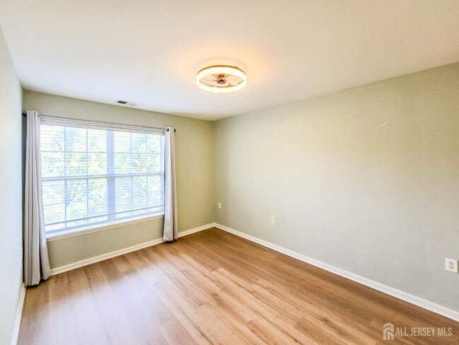 Building Photo - 61 Liddle Ave