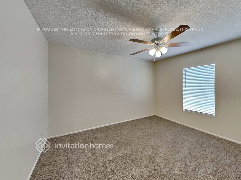 Building Photo - 3240 W Cholla St