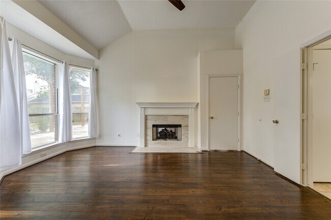 Building Photo - 1215 Whisper Trace Ct