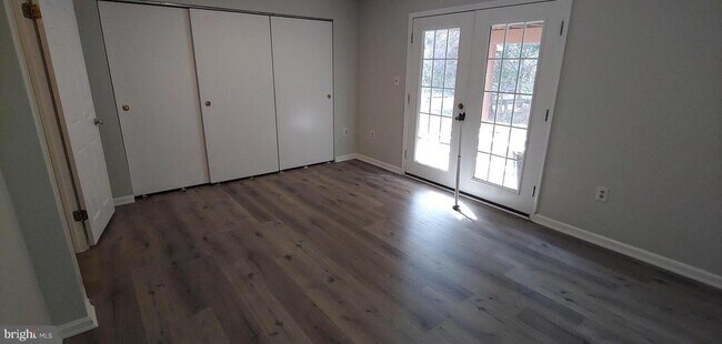 Building Photo - 2 Hunt Cup Cir