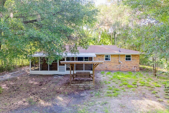 Building Photo - 5018 Country Rd