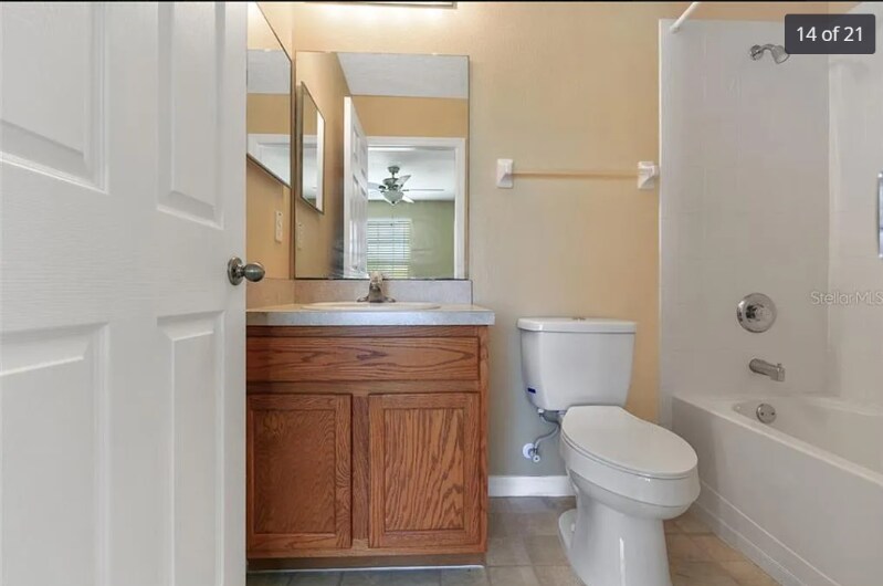 Building Photo - 553 Cresting Oak Cir
