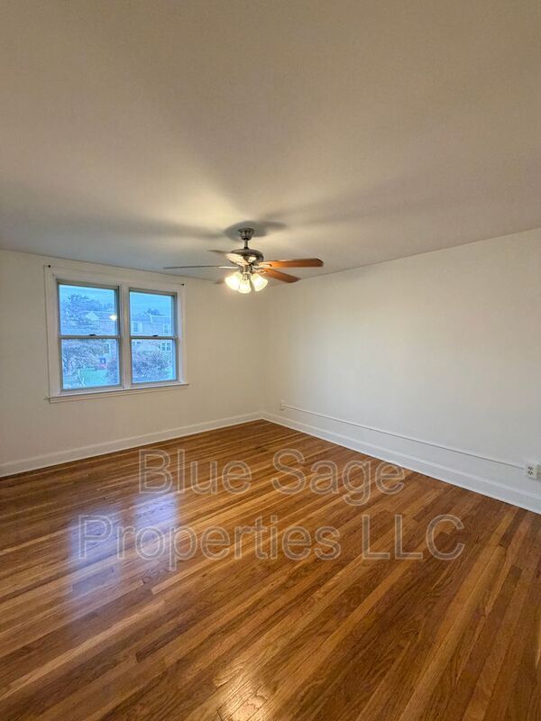 Building Photo - 314 Spruce St