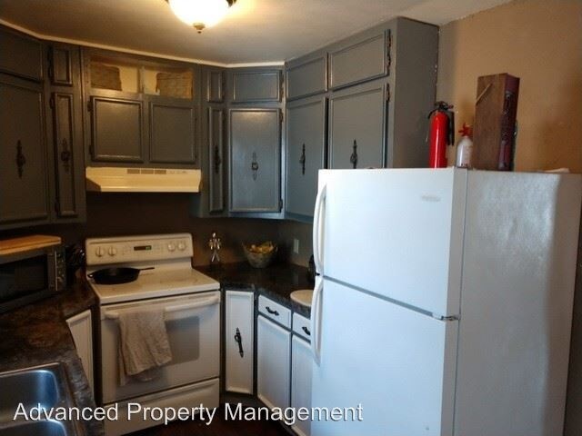 Building Photo - 5 br, 2 bath House - 1944 Hayes Drive