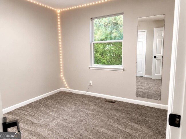 Building Photo - 10535 Virginia Pine Ln