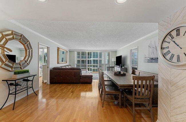 Building Photo - 3570 S Ocean Blvd