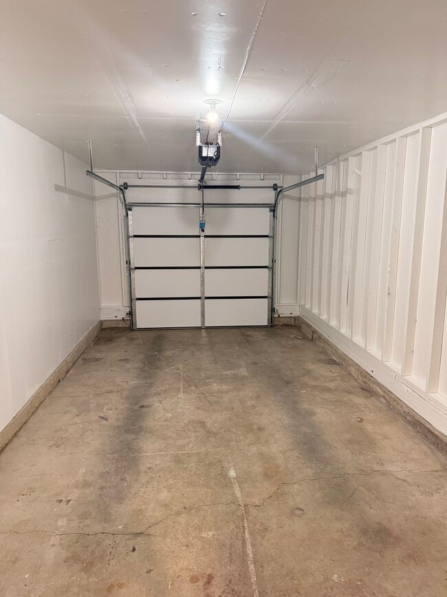 Building Photo - K14111 A &amp; B