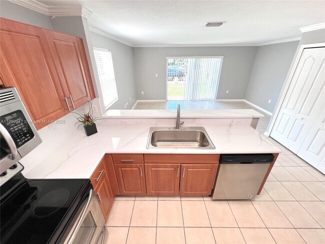 Building Photo - 12804 SW 31st St